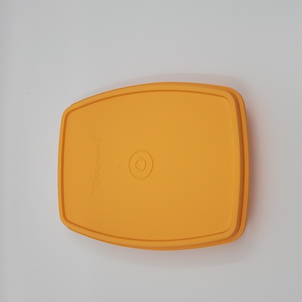 Tupperware Side by Side Container  New - Picture 2 of 7
